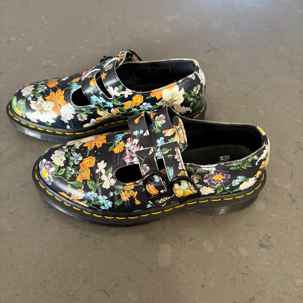 Dr. Martens Darcy Mary Jane Shoes Dark Floral 8065 Black Double Strap
Chunky 6 - Picture 4 of 12